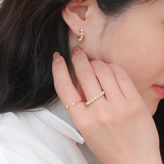 Winter pearl diamond huggies